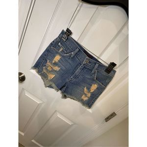 James Jeans women’s cut off jean shorts size 28